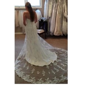 Maggie Sottero Wedding Dress